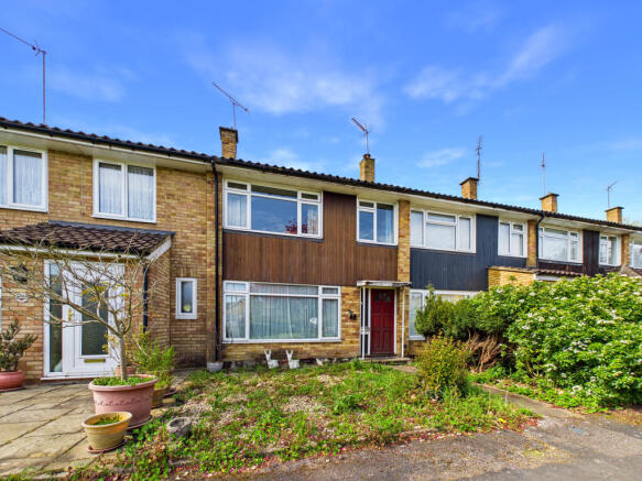 3 bed property, in Herons Place, £475,000