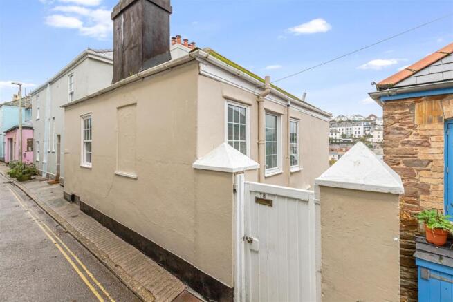 3 bed property, in South Ford Road, £325,000