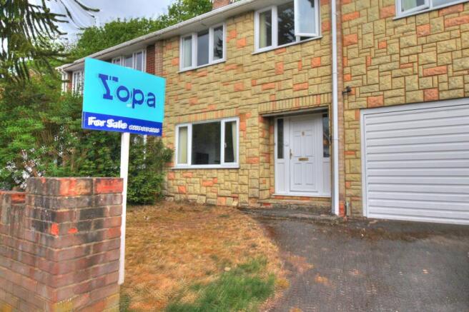 5 bed property, in Oak Avenue, £475,000
