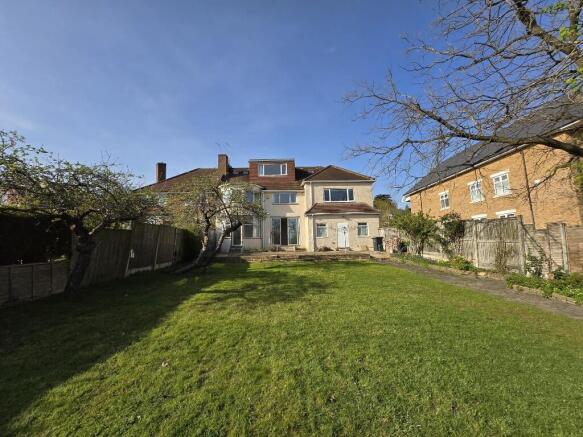 7 bed property, in 30 Slades Hill, £1,400,000
