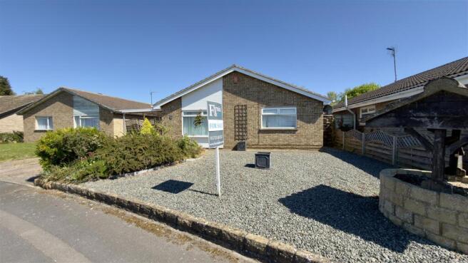 3 bed property, in Valence Road, £300,000