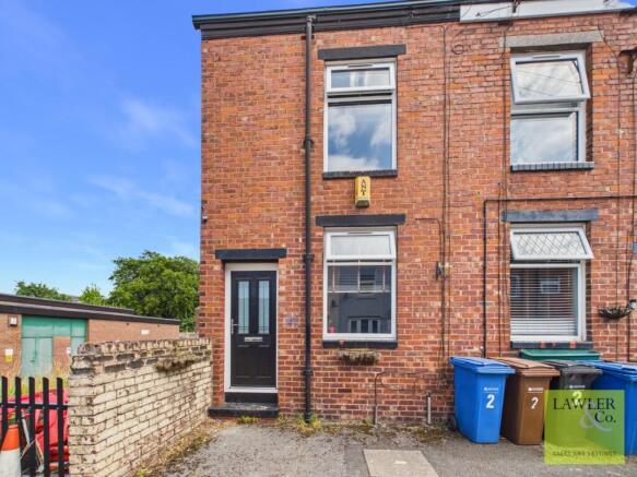 2 bed property, in John Street, £200,000