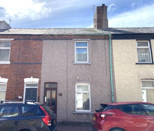 2 bed property, in 45 Hall Street, £10,000