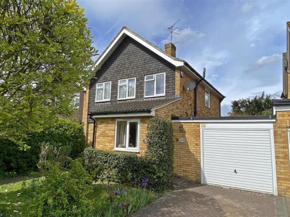 3 bed property, in Southbourne Drive, £700,000