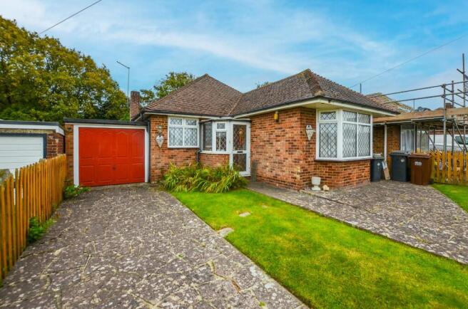 2 bed property, in Brightling Road, £350,000