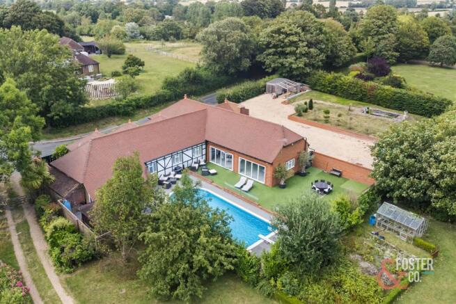 6 bed property, in Poynings Road, £1,950,000