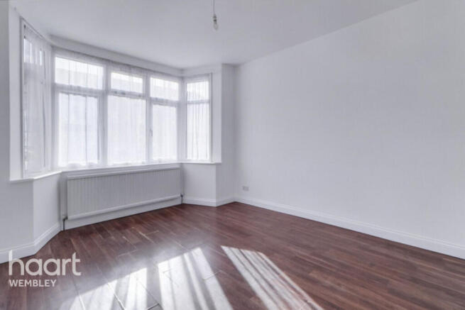 3 bed property, in London Road, £625,000