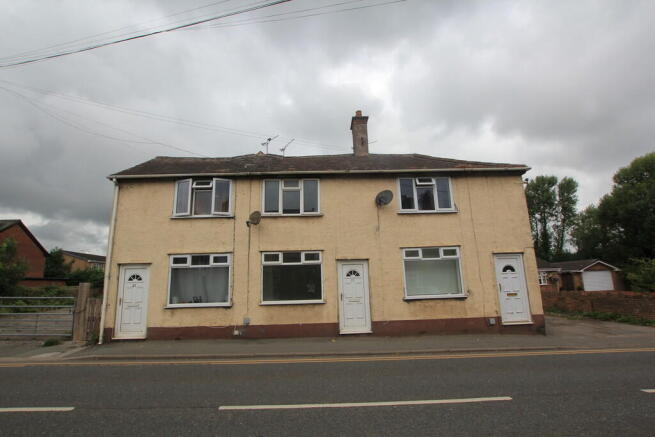 2 bed property, in Mill Lane, £125,000