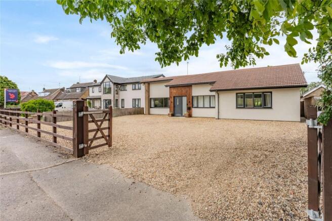 3 bed property, in Oundle Road, £590,000