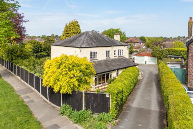4 bed property, in The Beeches, £950,000