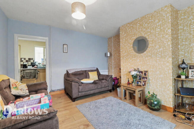 2 bed property, in Meredith Road, £200,000