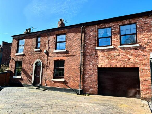 5 bed property, in Grove Street, £580,000