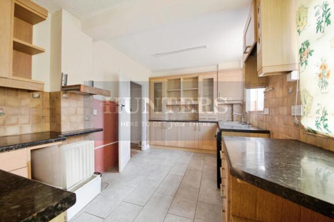 3 bed property, in Marsh Lane, £825,000