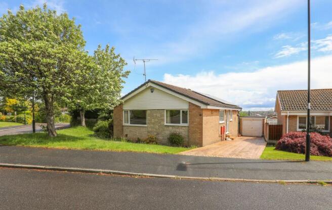 3 bed property, in Hayes Drive, £260,000