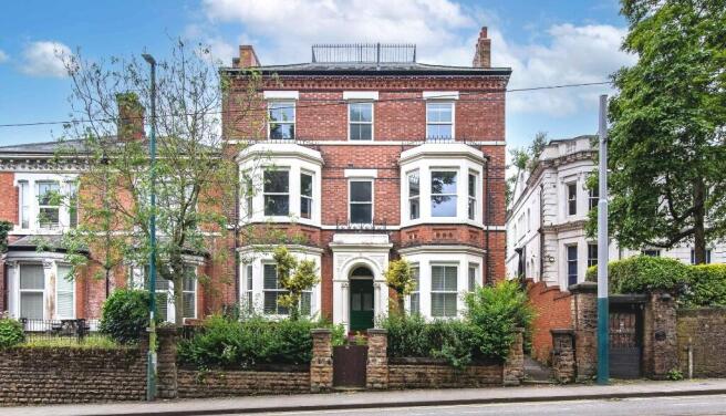 Land, in 7b Waverley Street, £675,000