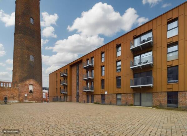 1 bed property, in Robinson Way, £182,500