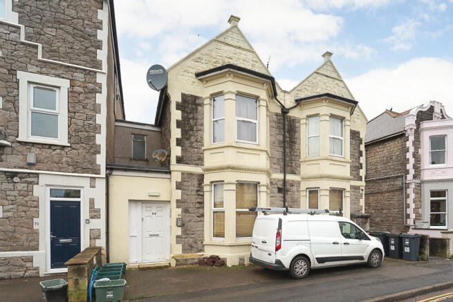 1 bed property, in Walliscote Road, £129,950