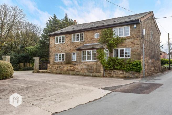 4 bed property, in Watling Street, £500,000