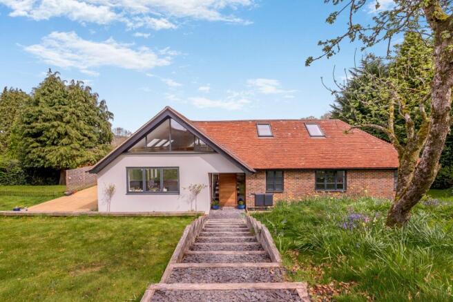 5 bed property, in Courts Hill Road, £1,750,000
