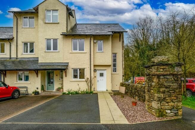 3 bed property, in Millers Ford, £240,000