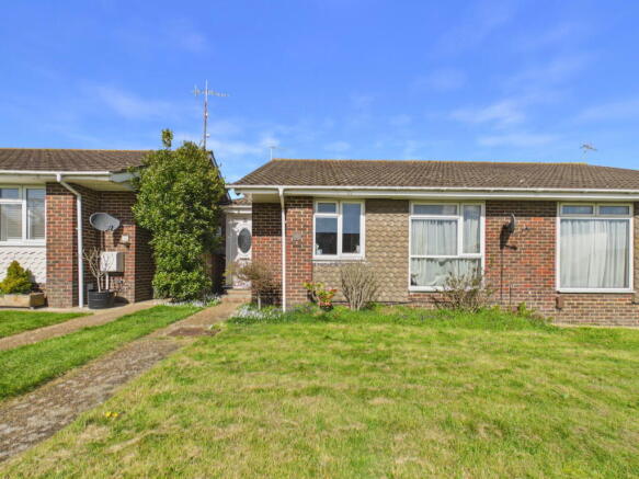 2 bed property, in Test Road, £340,000