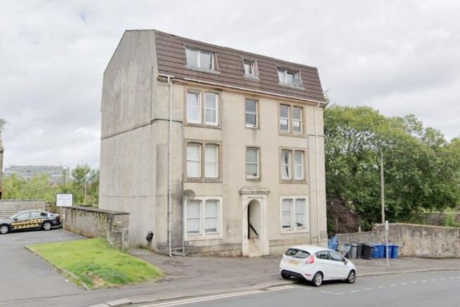 1 bed property, in 40, £14,000