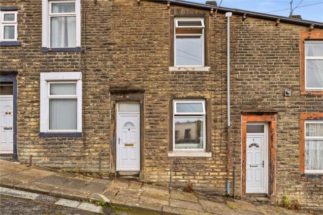 2 bed property, in Hargreaves Street, £70,000