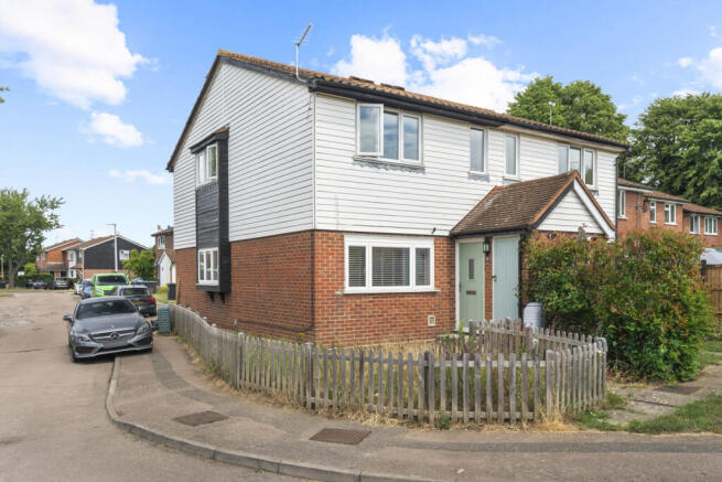 1 bed property, in Ladywell Prospect, £230,000