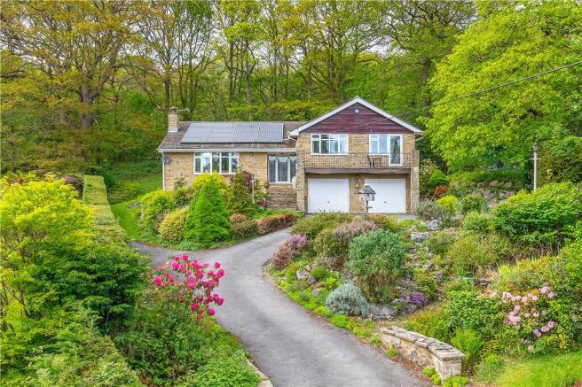 4 bed property, in Curly Hill, £750,000