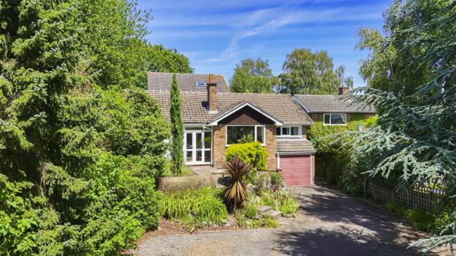 3 bed property, in Nanpantan Road, £485,000