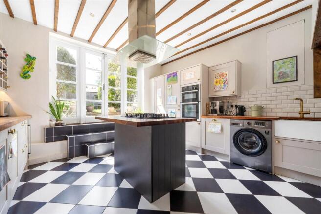 4 bed property, in Crebor Street, £1,150,000
