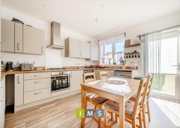 3 bed property, in Bywater Drive, £365,000