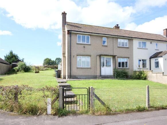 3 bed property, in Three bedroom property with development potential, £400,000