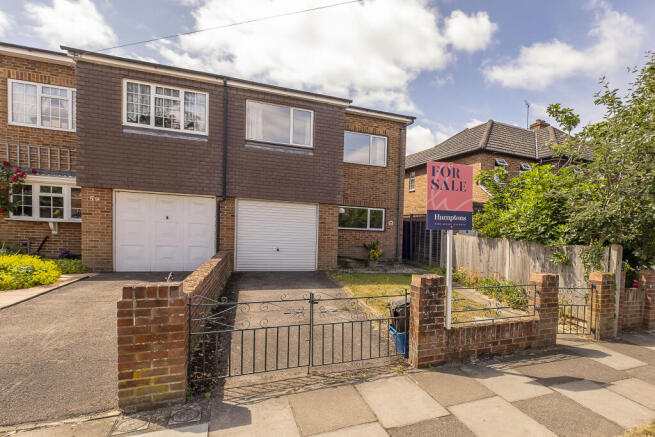3 bed property, in Longford Close, £575,000