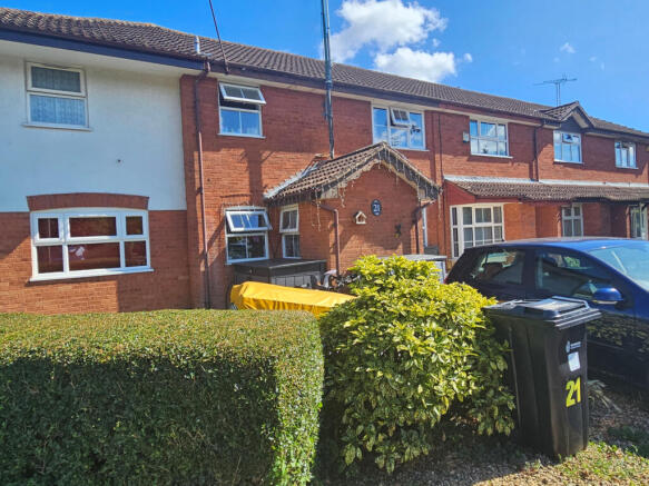 1 bed property, in Lysander Close, £250,000
