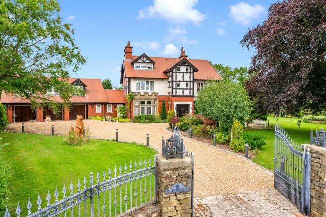 6 bed property, in Brogden Lane, £1,250,000