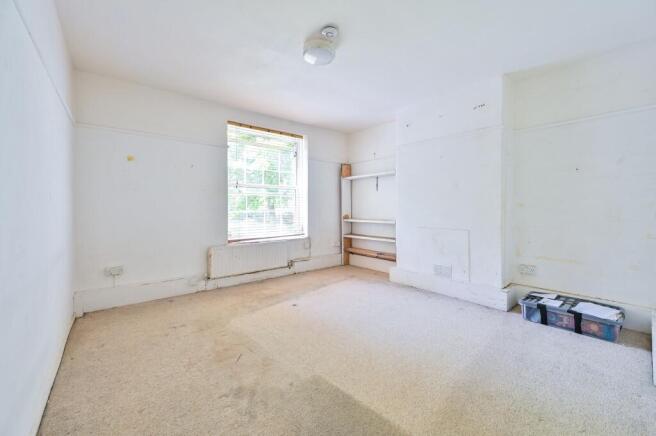 1 bed property, in Longridge House, £250,000