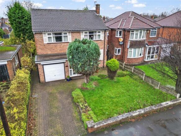 3 bed property, in Shaftesbury Avenue, £535,000