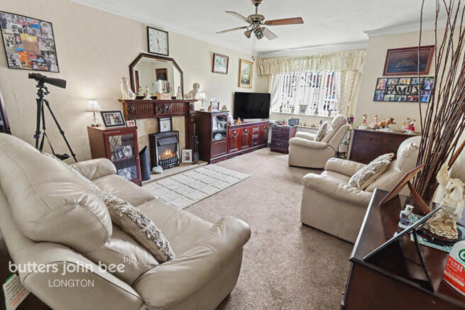 2 bed property, in Bowfell Grove, £180,000