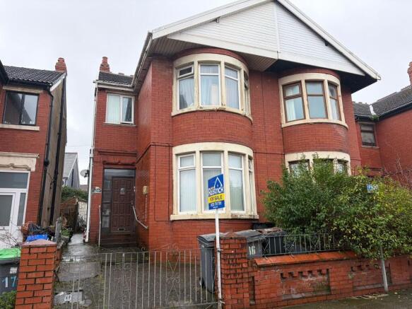 3 bed property, in Palatine Road, £134,950