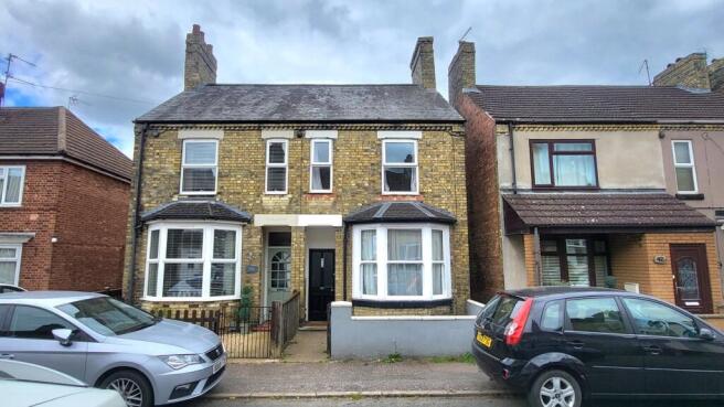 3 bed property, in South View Road, £210,000