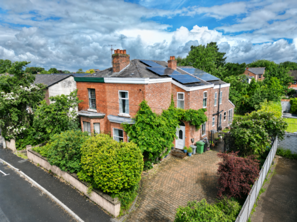 4 bed property, in Southern Road, £775,000