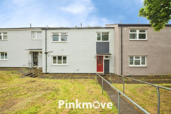 3 bed property, in Thornbury Park, £200,000
