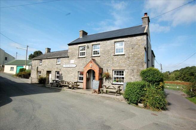 3 bed property, in The Milton Brewery Inn, £295,000