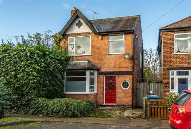 3 bed property, in Gertrude Road, £350,000