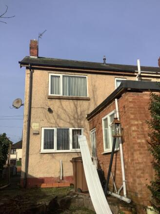 3 bed property, in Dingle Lane, £165,000