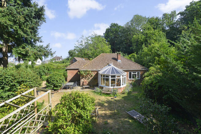 3 bed property, in Off Upper Manor Road, £850,000