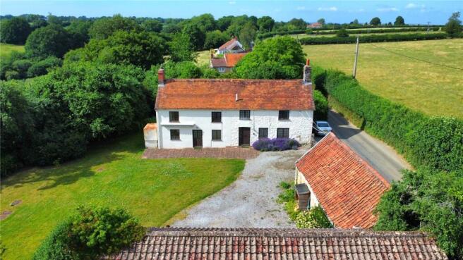 3 bed property, in Quarr, £450,000