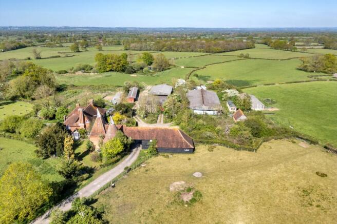 4 bed property, in Frittenden, £3,650,000