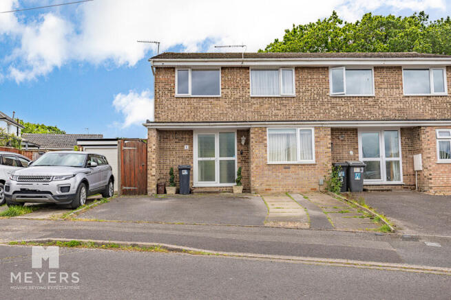 3 bed property, in Glenmeadows Drive, £310,000